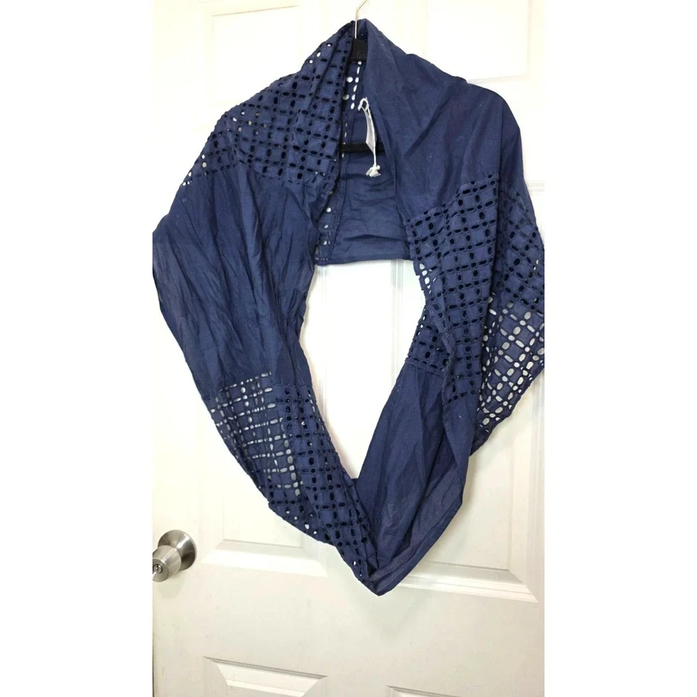 Loft Navy Blue Eyelet Infinity‎ Scarf 100% Cotton Lightweight & Stylish